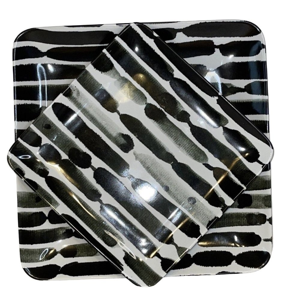 Tozai Home Trays or Modern Wall Art 10.5” & 13” Porcelain  “Brush  Strokes”